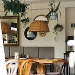 Busola House * ステグナ