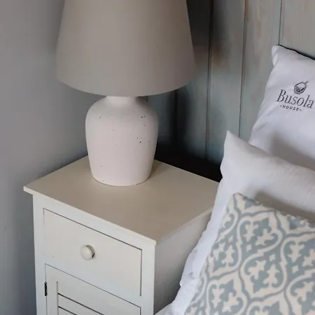 Ubytování v soukromí Busola House *