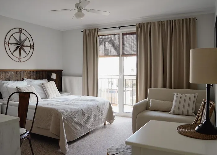 Busola House Homestay szállás *